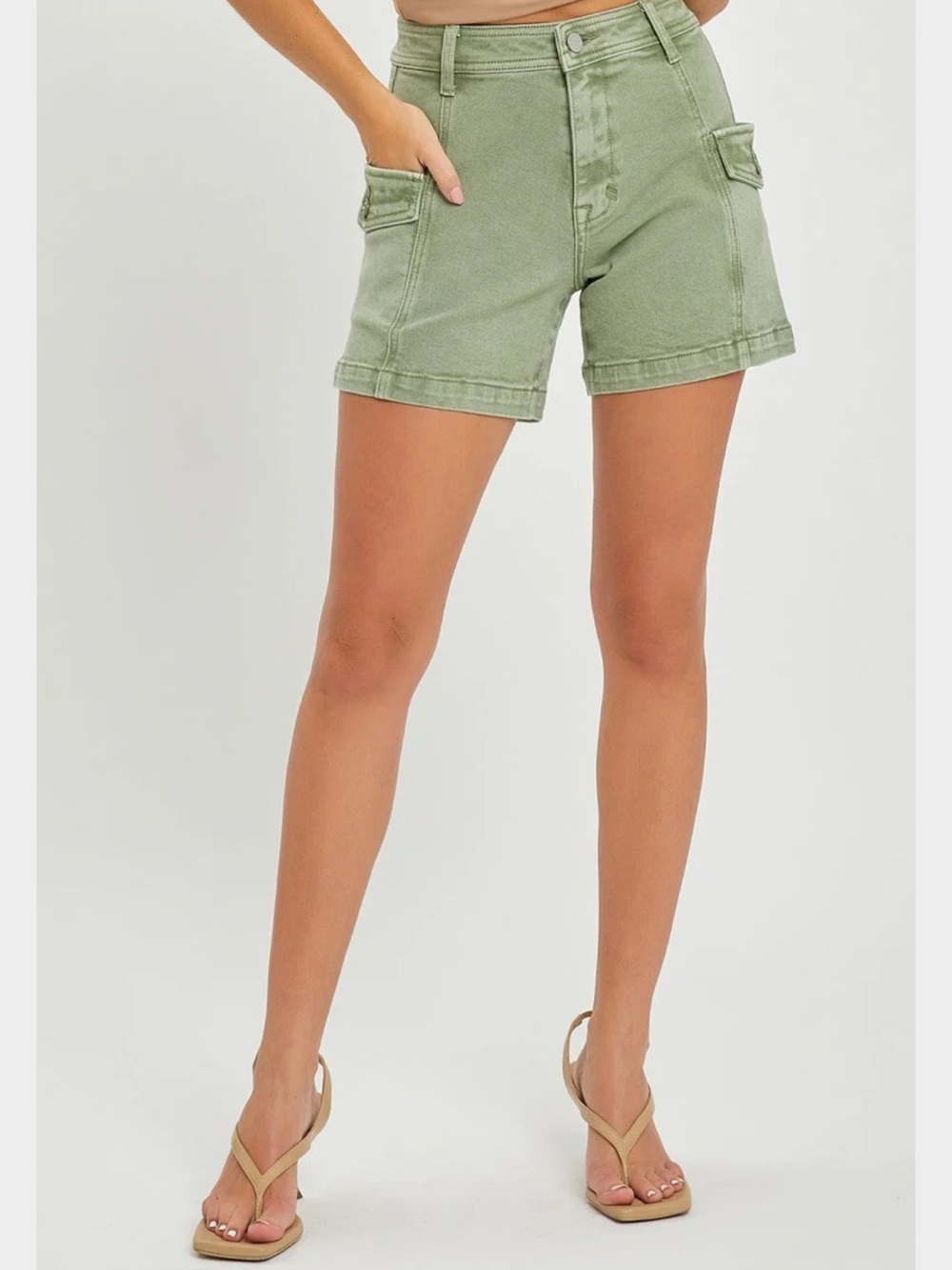 RISEN high rise cargo shorts size small